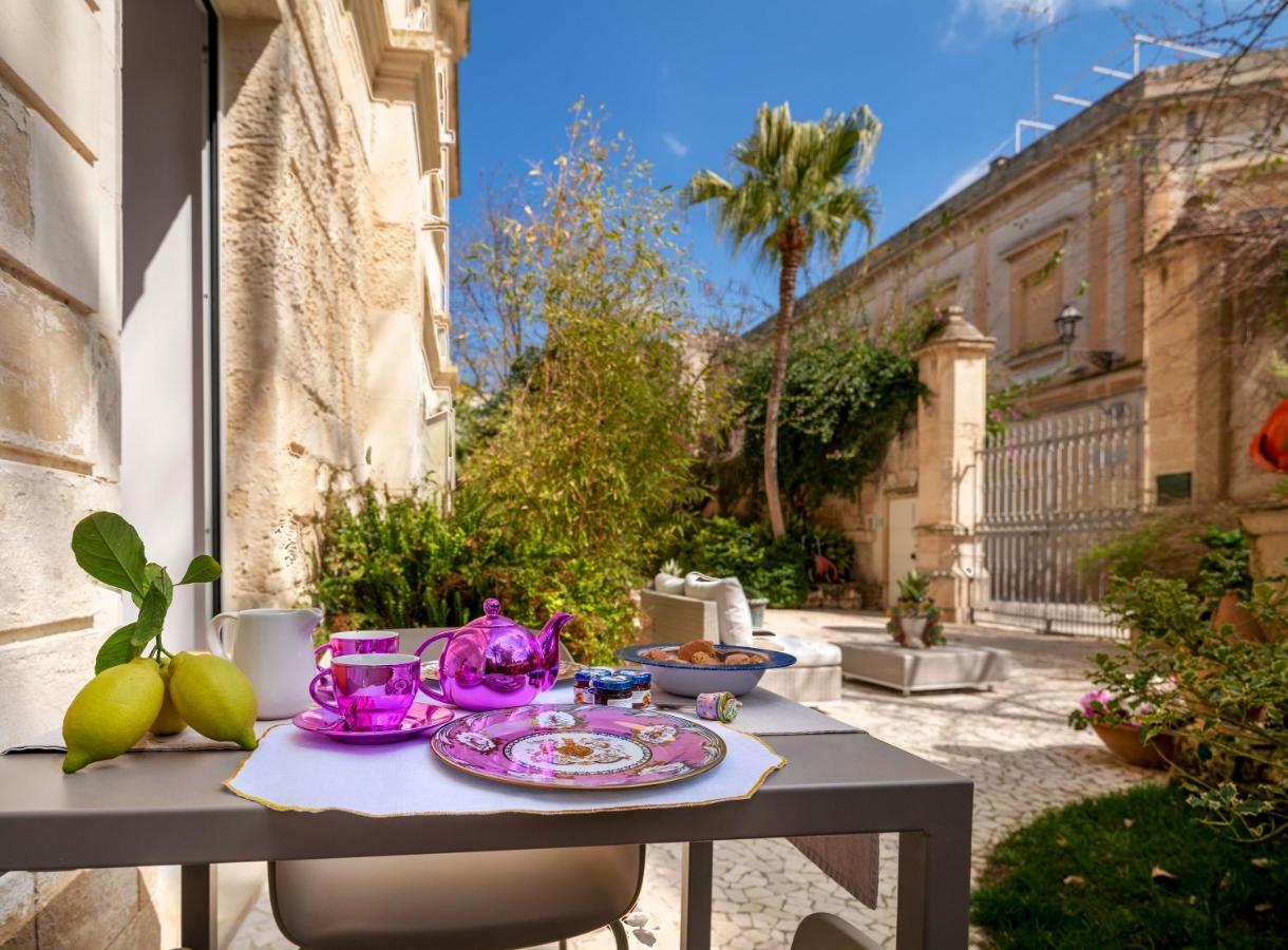 Dimora Storica Muratore Lecce Exterior foto
